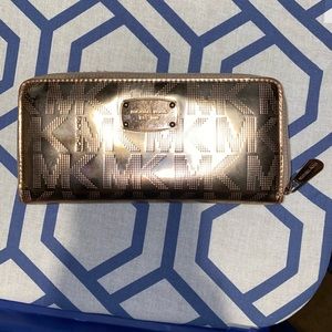 Gold Metallic Micheal Kors Wallet